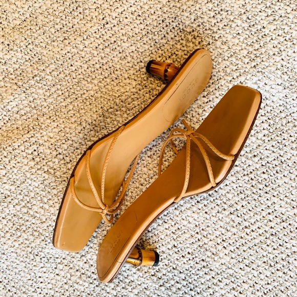 vintage gucci kitten heels